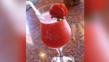 Recipe: Refreshing Strawberry Smoothie on a hot day