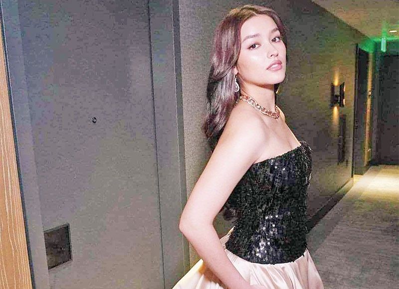 Liza Soberano slays at debut appearance in Hollywood awards show