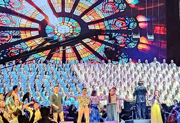 Tabernacle Choir wows with version of Yeng Constantino’s ‘Hawak Kamay’