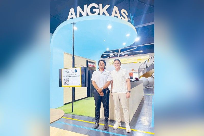 Student-biker gets free tuition ride from Angkas