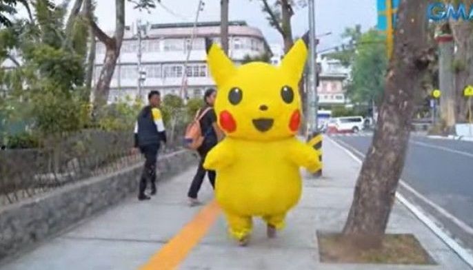 'Pikachu' collapses at Panagbenga Festival 2024