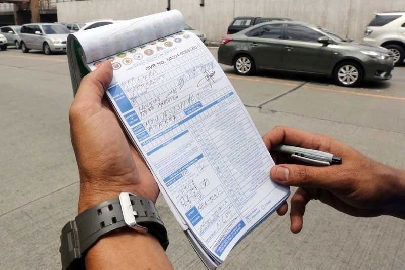 Traffic enforcers ng LGUs bawal mag-isyu ng violation ticket