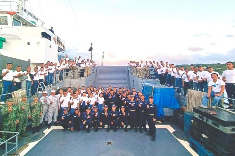 126 Navy Reservists idedeploy sa Batanes