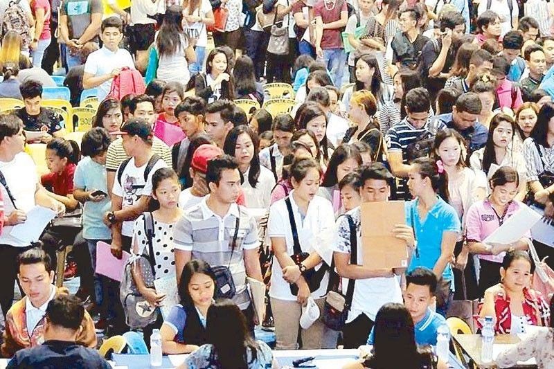 Fewer jobless Pinoys in January â�� DOLE