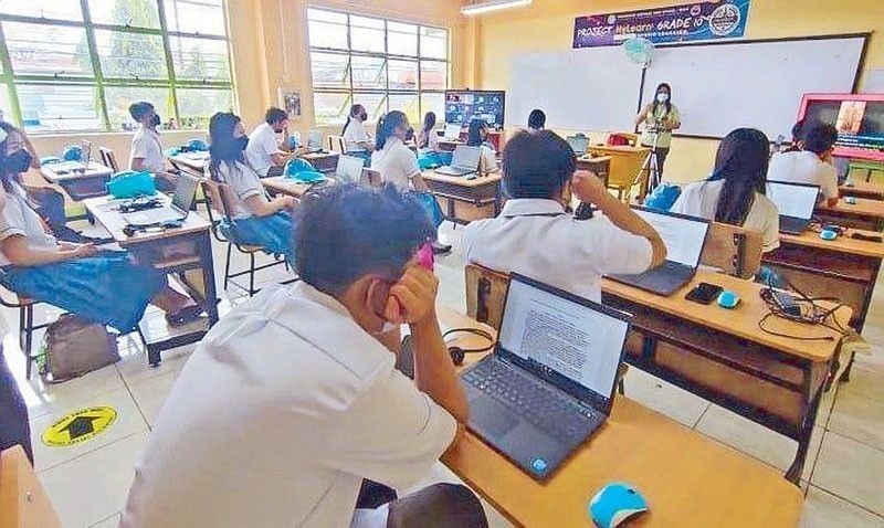 Suspensyon ng face to face classes sa matinding init aprub sa DepEd