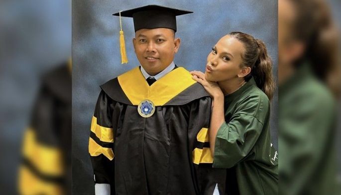 'Well-deserved': Awra Briguela proud sa pagtatapos ng tatay ng master's degree