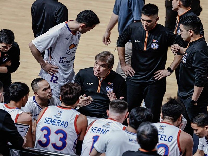 Thrust in head coaching role anew, NLEXâ��s Uichico admits struggling