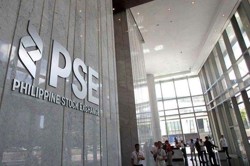 PSEi falls, mirrors US equities