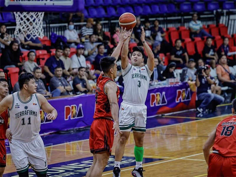 Tiongson hits game-winner as Dyip rallies past Bossing