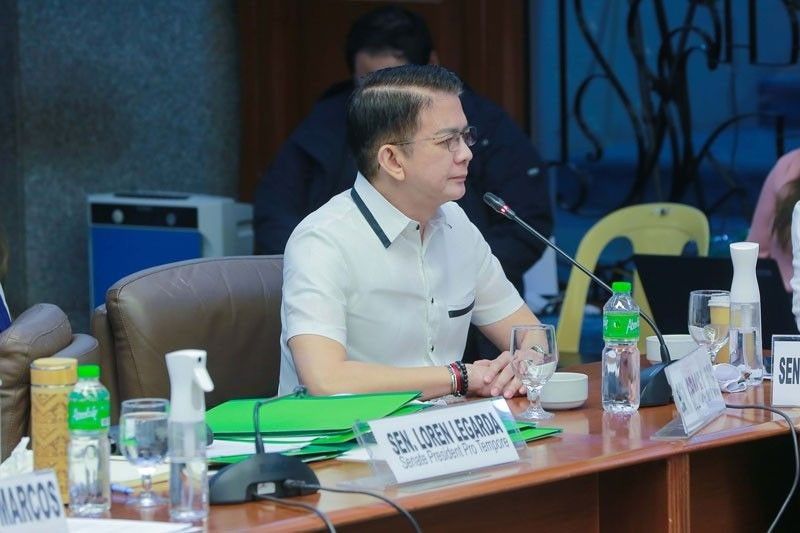 Senator lauds law banning â��no permit, no examâ�� rule