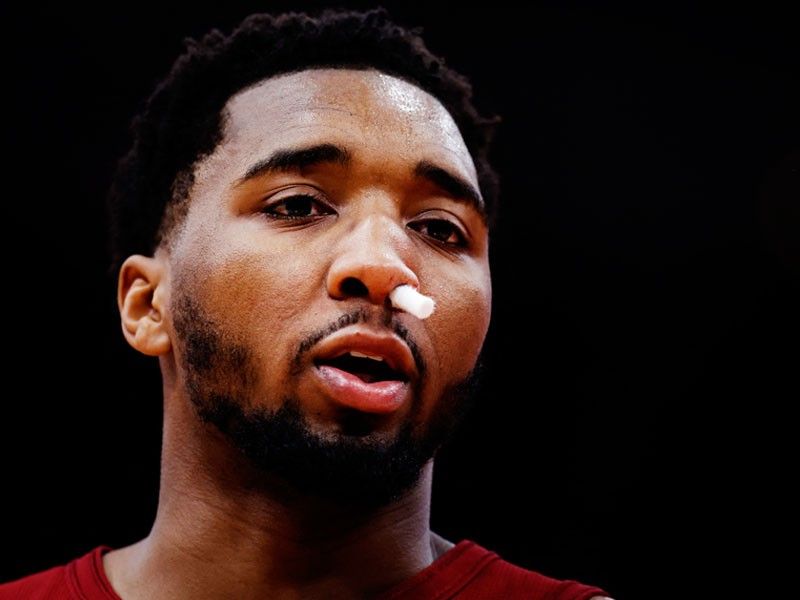 Cavs' Mitchell out for at least a week after broken nose