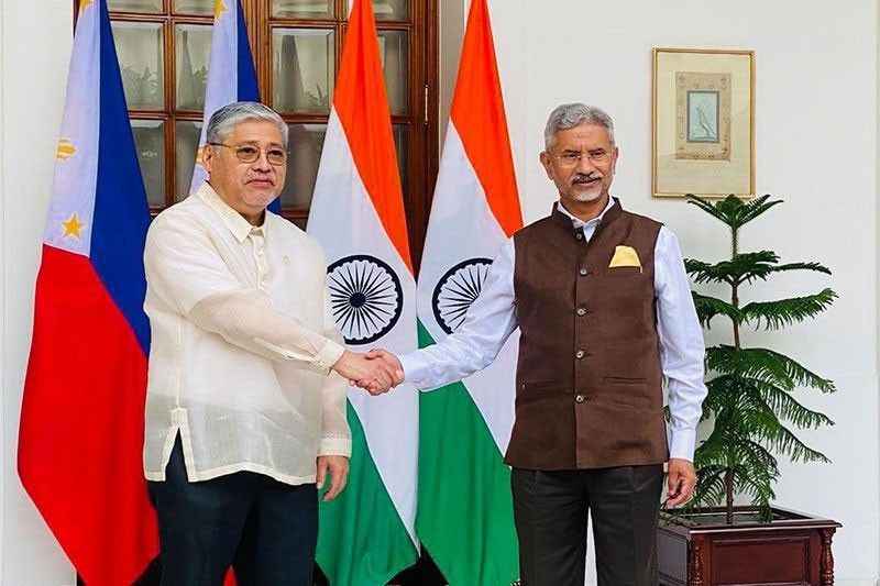 Indiaâ��s external affairs minister to visit Philippines