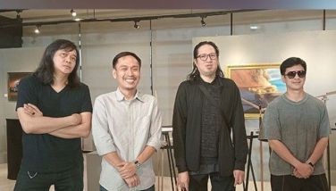 'Speed of Abstract': Igan D'Bayan curates 'happy art show' for mallgoers