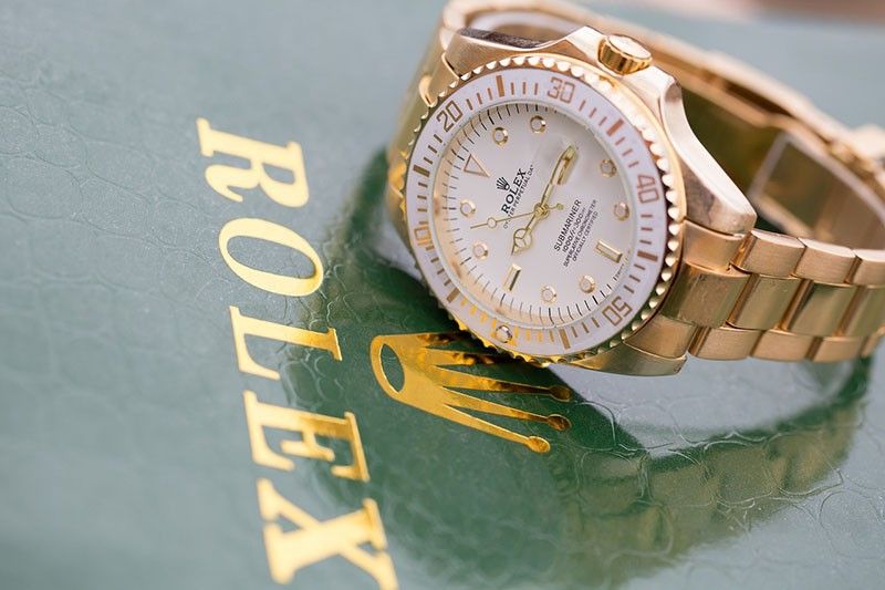 President of Peru's home raided over undeclared Rolex watches â�� police