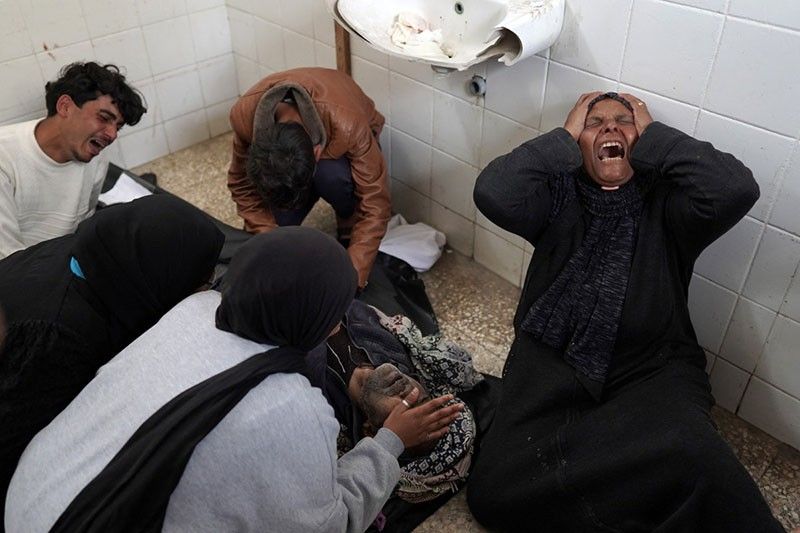Deadly chaos at Gaza aid distribution as WHO renews hospital warning