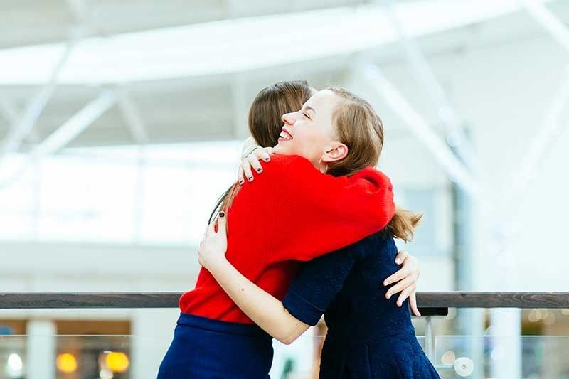 Volunteer to run errands, 4 other ways to make someone happy today