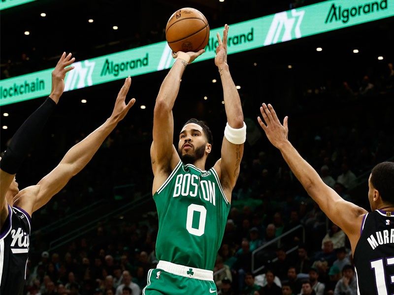 Celtics hold off Fox, Kings to extend NBA win streak