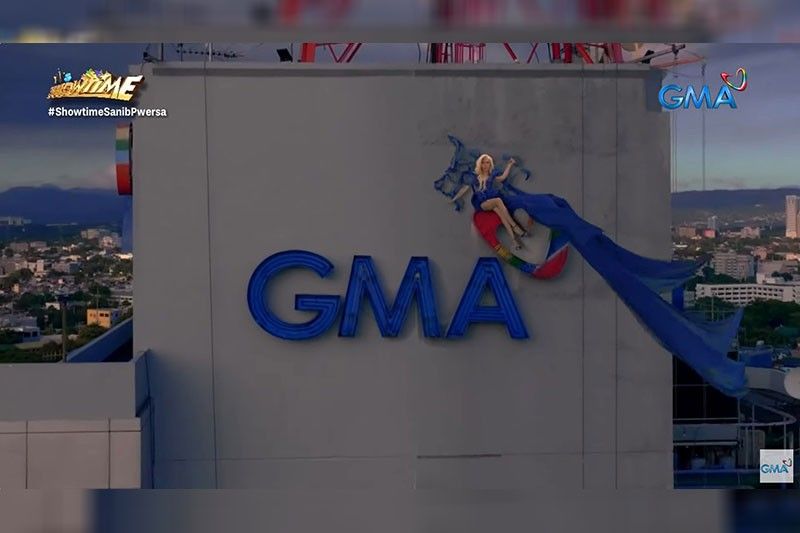 Vice umupo sa tuktok ng GMA logo!