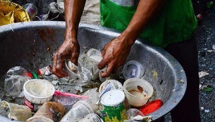 Most Filipinos support reducing plastic to fight pollution, climate change &mdash; poll