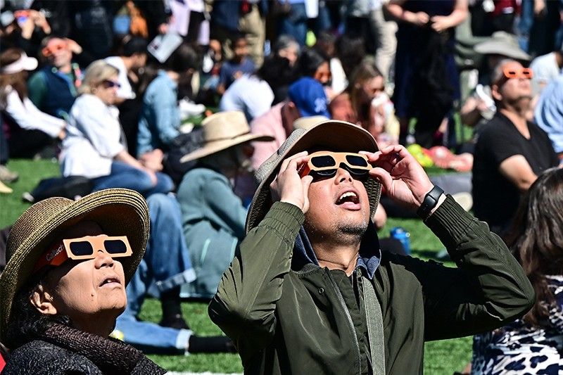 'Spectacular' total eclipse leaves North Americans spellbound