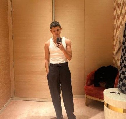 James Reid bares sandos collection; gives tips to girls shopping for boys thumbnail