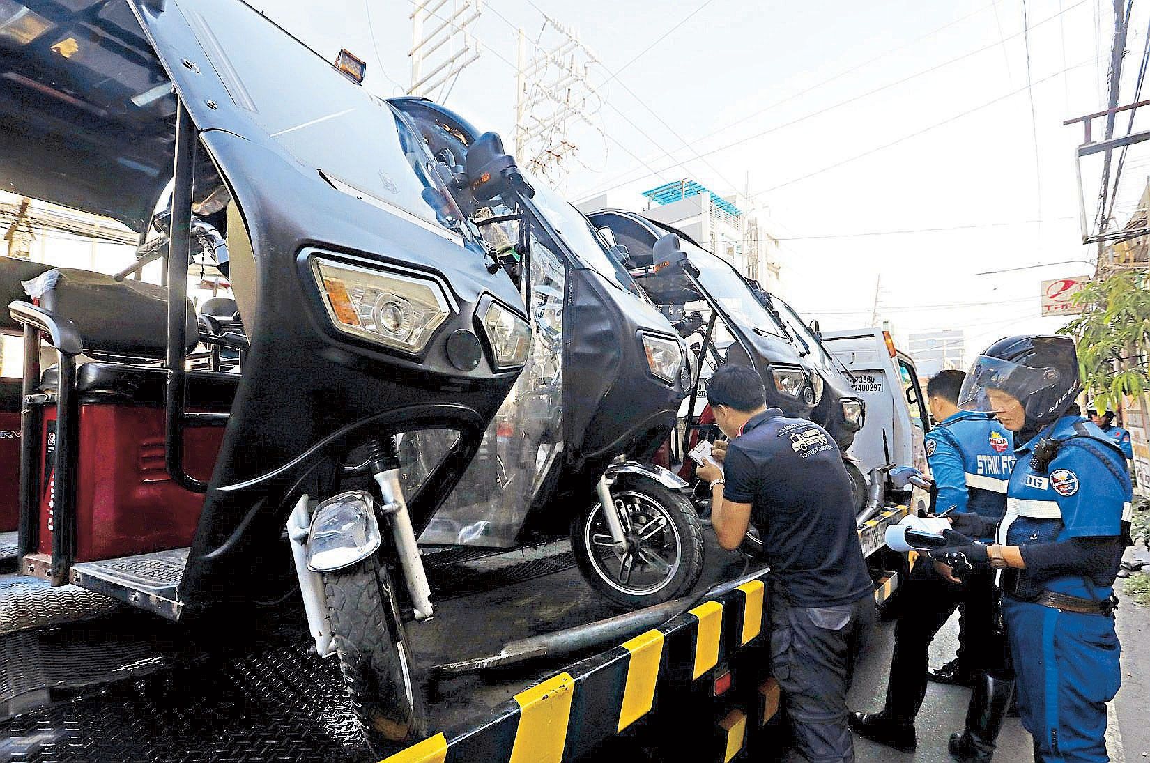 Marcos orders grace period for e-trike penalties