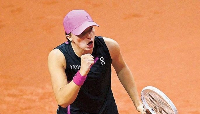 Swiatek in; Sabalenka, Gauff out