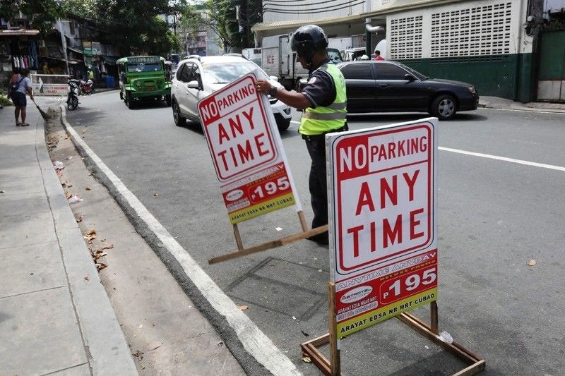Pagtaas ng multa sa illegal parking pinatigil ni Marcos