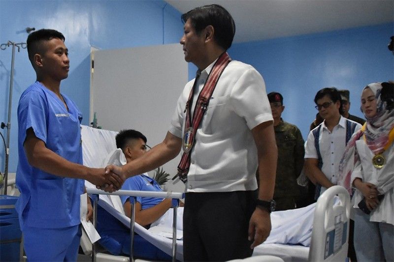 Soldiers hurt in clash with BIFF receive medals from Marcos