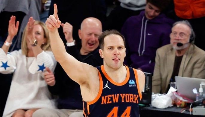 Knicks lose Bogdanovic for playoffs to foot surgery