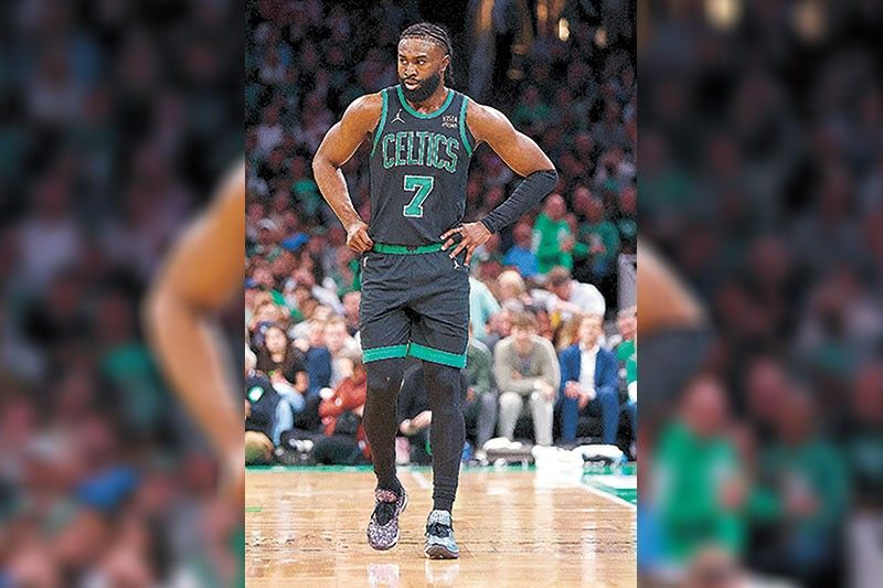 Celtics smother Heat to advance