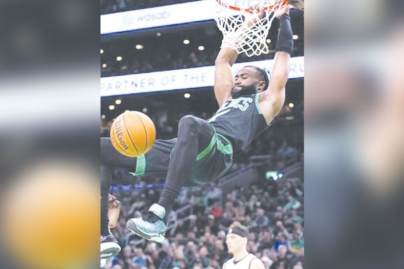 Celtics pinatalsik ang Heat patungo sa East semifinals
