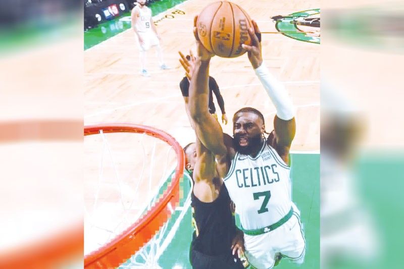 Game 1 kinuha ng Celtics, Thunder