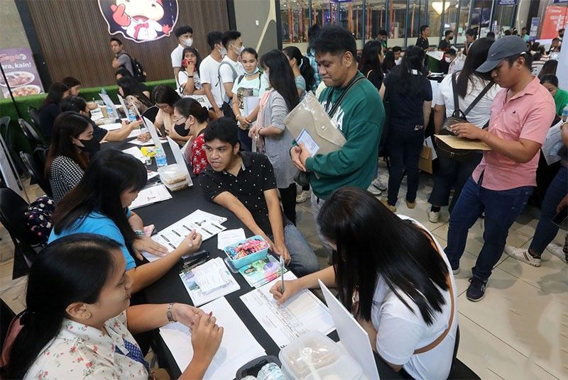 Jobless Pinoy umakyat sa 2 milyon noong Marso 2024