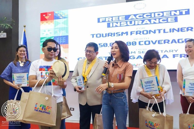 Central Luzon tour guides receive free insurance coverage
