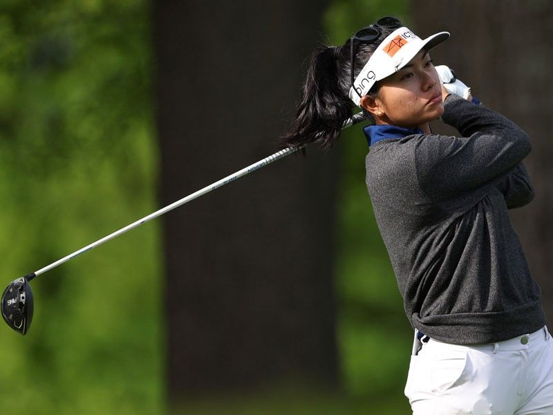 Pagdanganan powers way to early contention, shoots 68