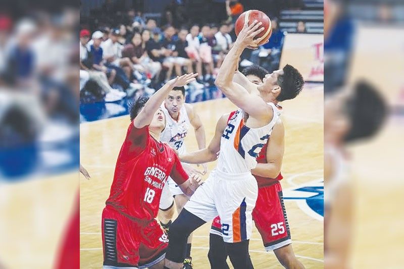 Bolts binawian ang Gin Kings sa game 2