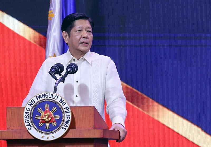 Marcos hits past administrations for â��inactionâ�� in Yolanda areas