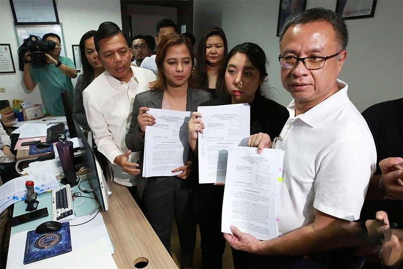 Bell-KenzÂ files cyber libel raps vs Leachon