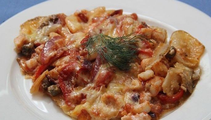 Recipe: Baked seafood with potatoes