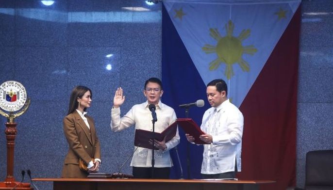 Senator Chiz Escudero takes oath as new Senate President, May 20, 2024.