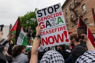 Pro-Palestinian protesters participate in a Nakba Day rally and march on May 18, 2024 in the Bay Ridge section of New York City. Dozens of arrests were made during the rally and march as protesters faced off with hundreds of police. Nakba Day is an annual day of commemoration for Palestinians to mark their 1948 expulsion from lands that are now part of greater Israel. 