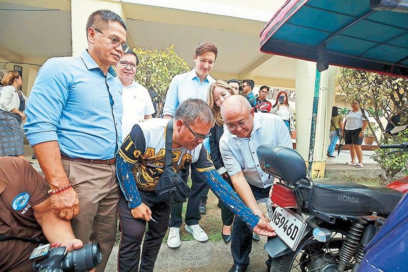 LTO: No more plate backlog for tricycles in Quezon City