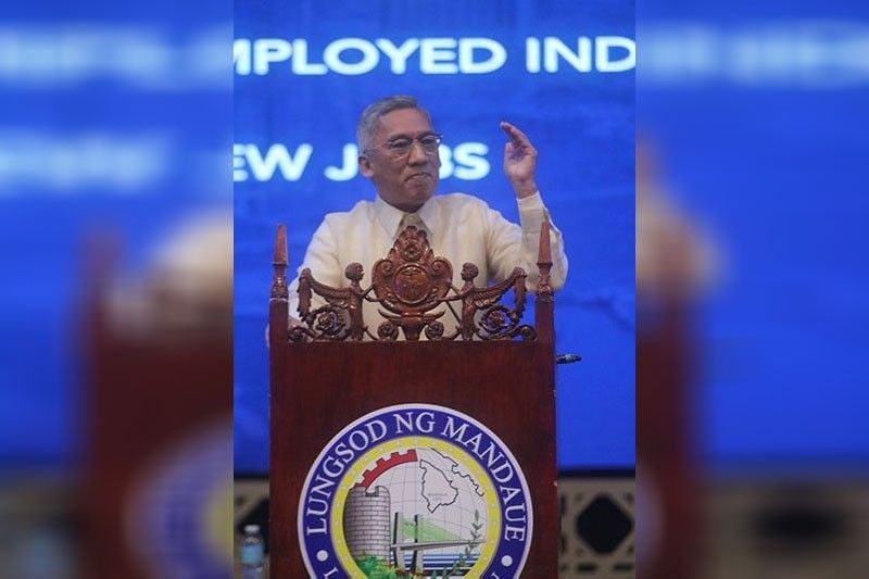 Mandaue execs deny allegations of abuse