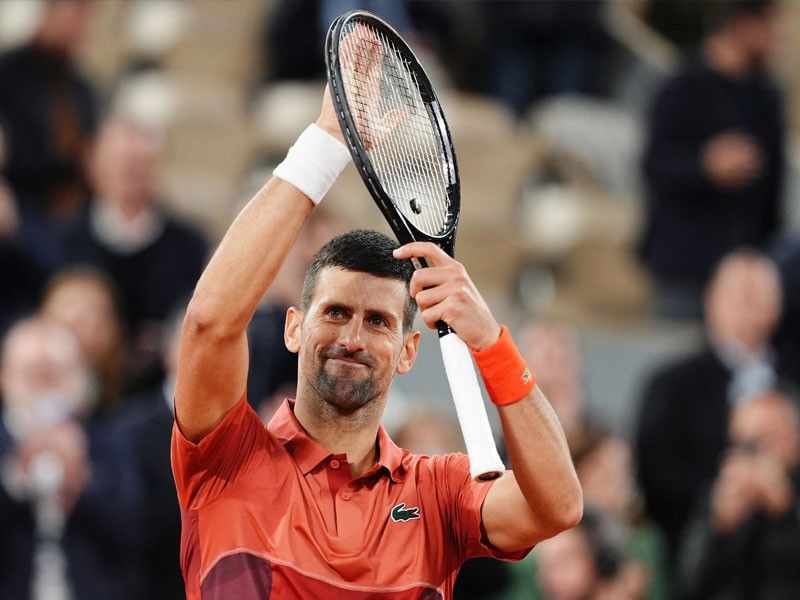 Djokovic untroubled at French Open as fans hit by alcohol ban