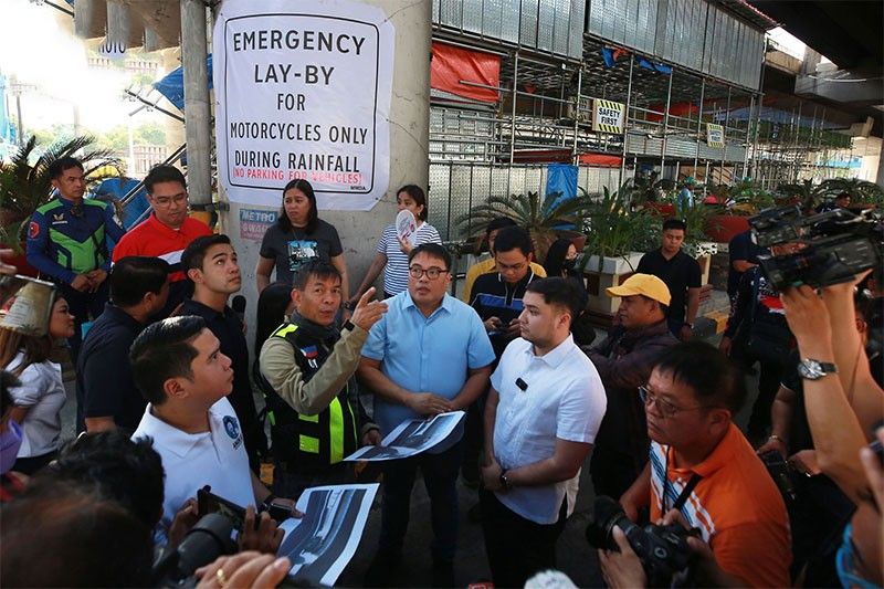 Angkas, MMDA launch free repair stations for Metro bikers