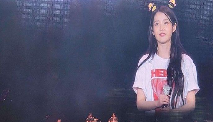 IU serenades Philippine 'Uaenas' in record-breaking concert