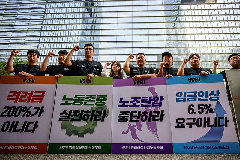 Samsung workers in South Korea stage first strike â�� union