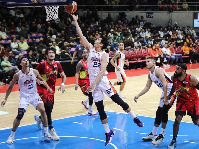 Bolts escape Beermen for 3-2 lead