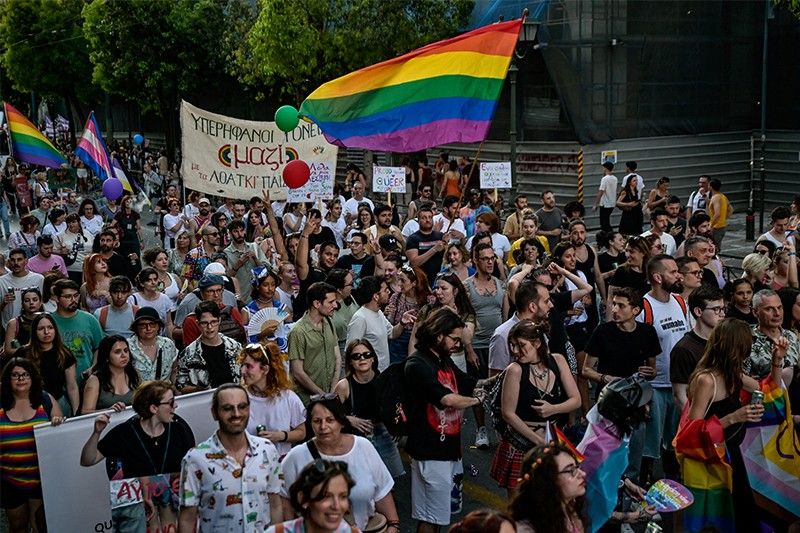 Thousands attend Athens Pride Festival, demand more reform